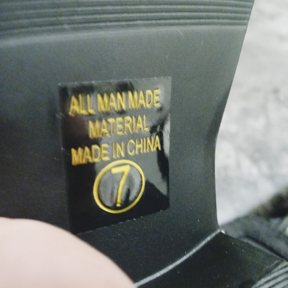 Soda Chance Perforated Cut Out Stacked Block Heel Ankle Booties - Picture 9 of 10